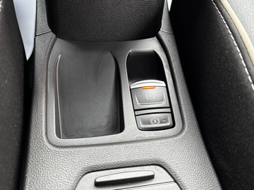 Image véhicule  Renault CLIO (27)