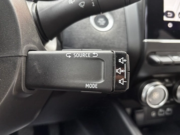 Image véhicule  Renault CLIO (13)