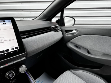 Image véhicule  Renault CLIO (28)