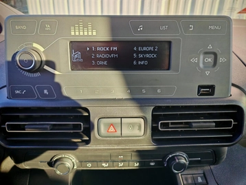 Image véhicule  Peugeot RIFTER (8)