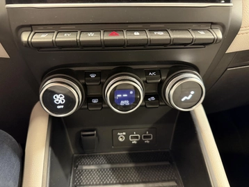 Image véhicule  Renault CAPTUR (23)