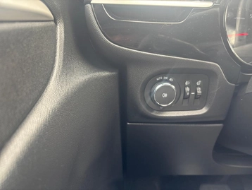 Image véhicule  Opel CORSA (21)