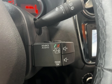 Image véhicule  Dacia LODGY (13)
