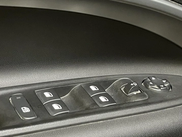 Image véhicule  Jeep AVENGER (9)