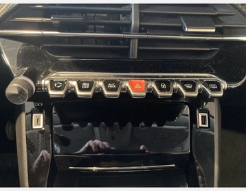 Image véhicule  Peugeot 208 (14)