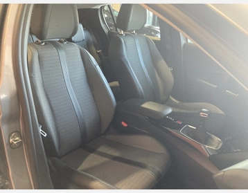 Image véhicule  Peugeot 208 (9)