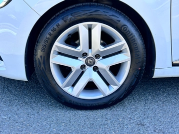 Image véhicule  Renault CLIO V (5)