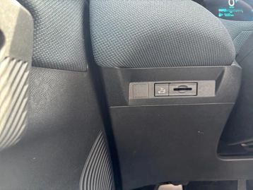 Image véhicule  Citroën C5 AIRCROSS (21)