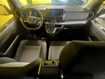 Image véhicule  Opel VIVARO (18)