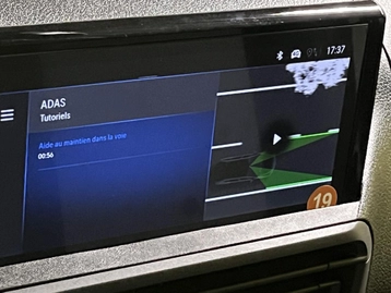 Image véhicule  Opel VIVARO (43)