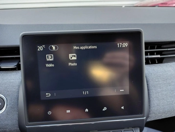 Image véhicule Renault CLIO (25) Image véhicule Renault CLIO (25)