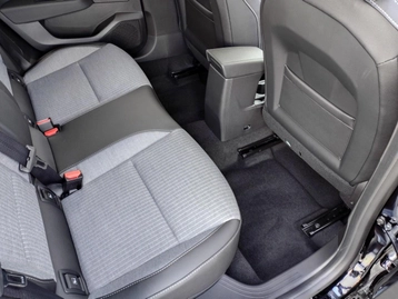 Image véhicule Renault CLIO (38) Image véhicule Renault CLIO (38)