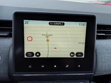 Image véhicule Renault CLIO (8) Image véhicule Renault CLIO (8)