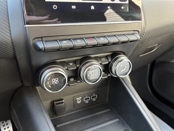 Image véhicule  Renault CAPTUR (26)