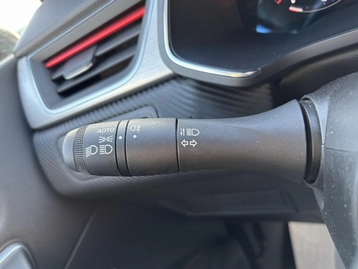 Image véhicule  Renault CAPTUR (11)