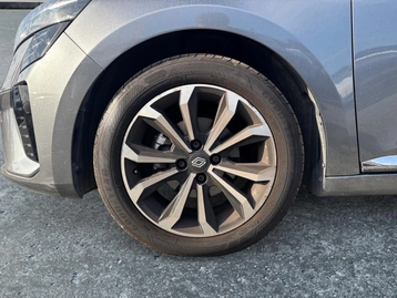 Image véhicule  Renault CLIO (6)