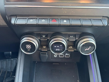 Image véhicule  Renault CLIO (34)
