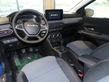 Image véhicule  Dacia SANDERO (9)