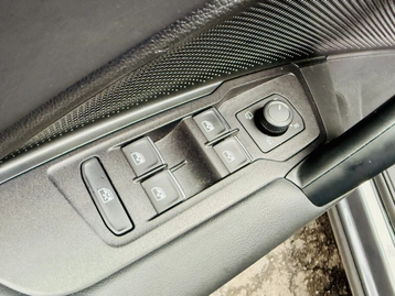 Image véhicule  Volkswagen Tiguan (3) (28)