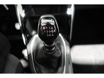Image véhicule  Peugeot 2008 (27)