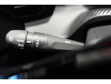 Image véhicule  Peugeot 2008 (25)