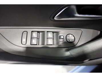 Image véhicule  Peugeot 2008 (20)