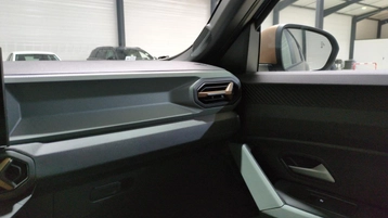 Image véhicule  Dacia BIGSTER (18)
