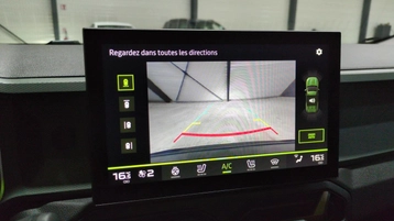 Image véhicule  Dacia BIGSTER (17)