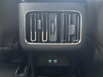 Image véhicule  BYD SEAL U (19)