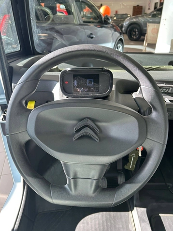 Image véhicule  Citroën AMI (11)