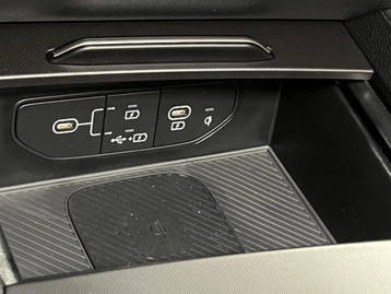 Image véhicule Kia SPORTAGE (43) Image véhicule Kia SPORTAGE (43)