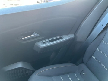 Image véhicule  Dacia SANDERO (37)