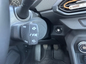 Image véhicule  Dacia SANDERO (25)