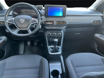 Image véhicule  Dacia SANDERO (9)