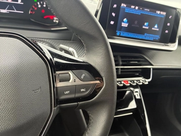 Image véhicule  Peugeot 2008 (16)