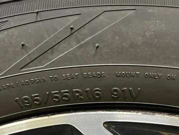 Image véhicule  Toyota YARIS (19)