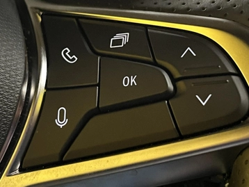 Image véhicule  Renault ARKANA (25)