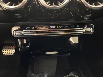 Image véhicule  Mercedes CLASSE A (18)