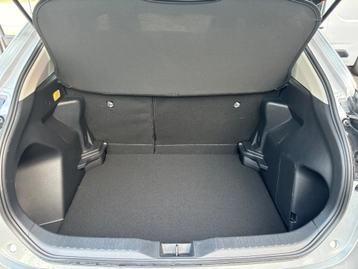 Image véhicule  Toyota YARIS CROSS (16)