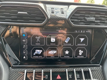 Image véhicule  Lamborghini URUS (12)