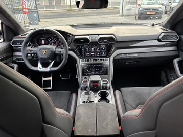 Image véhicule  Lamborghini URUS (21)