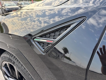 Image véhicule  Lamborghini URUS (41)
