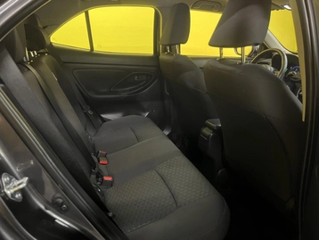 Image véhicule Toyota YARIS CROSS (10) Image véhicule Toyota YARIS CROSS (10)