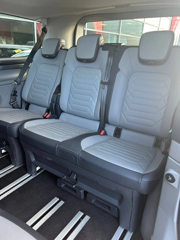 Image véhicule  Ford Tourneo Custom Tourneo Custom Bus (17)