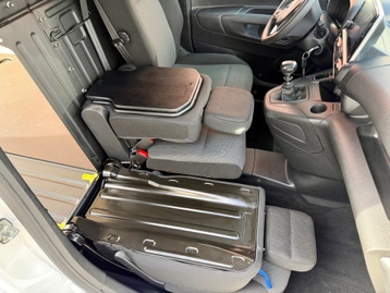 Image véhicule  Opel COMBO CARGO (9)