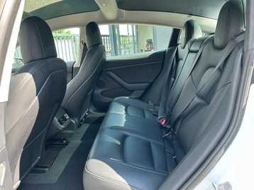 Image véhicule  Tesla MODEL 3 (12)
