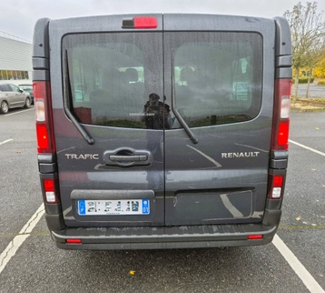 Image véhicule  Renault TRAFIC (5)
