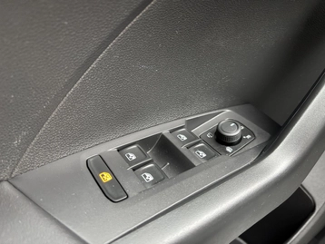 Image véhicule  Volkswagen T-CROSS (25)