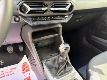 Image véhicule  Dacia BIGSTER (14)
