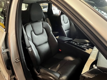 Image véhicule  Volvo XC60 (9)